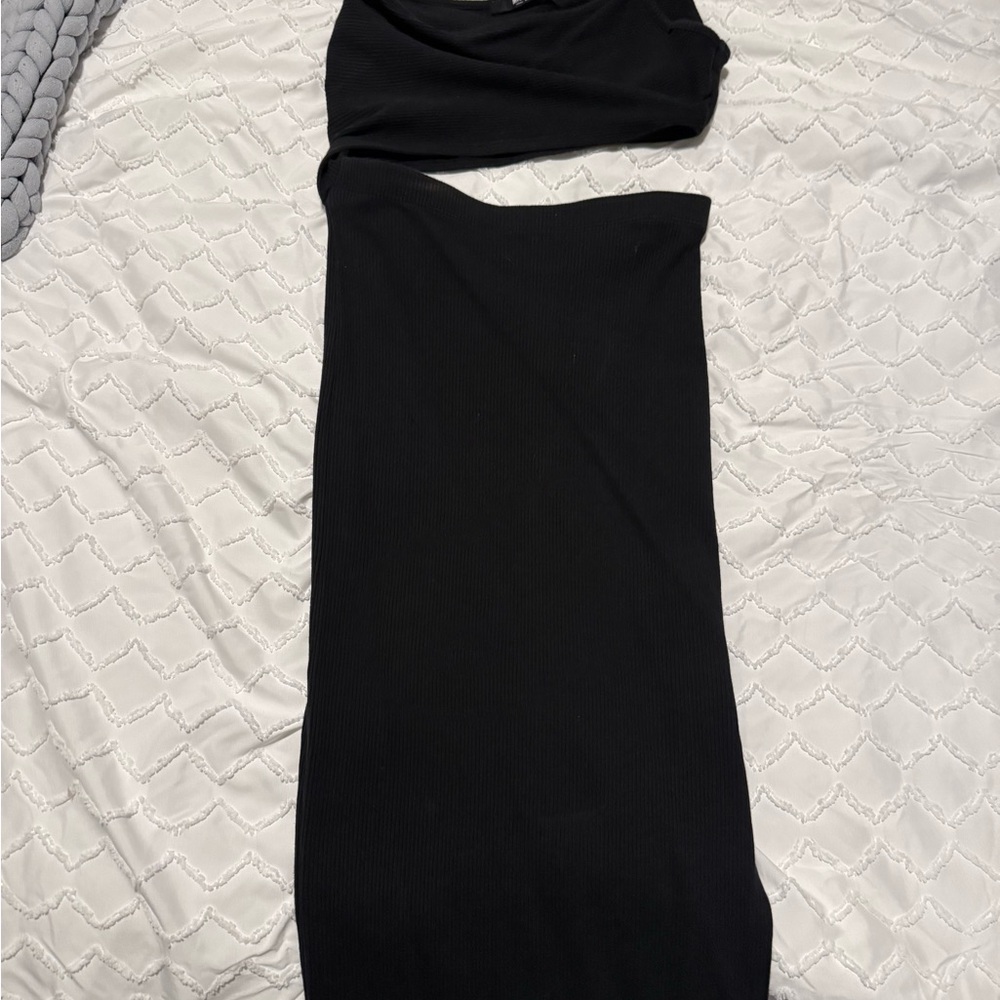 Miss Lola Black Midi Dress
